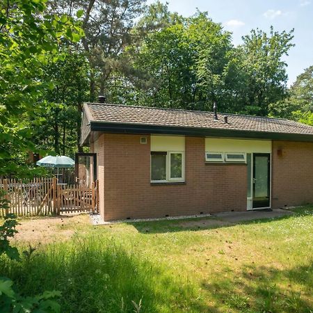 Comfort 6-Person Dog Bungalow In The Holiday Park Landal Heideheuvel บีคแบร์เกิน ภายนอก รูปภาพ