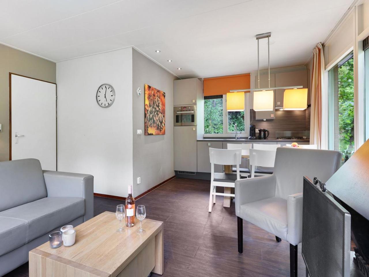 Comfort 6-Person Dog Bungalow In The Holiday Park Landal Heideheuvel บีคแบร์เกิน ห้อง รูปภาพ