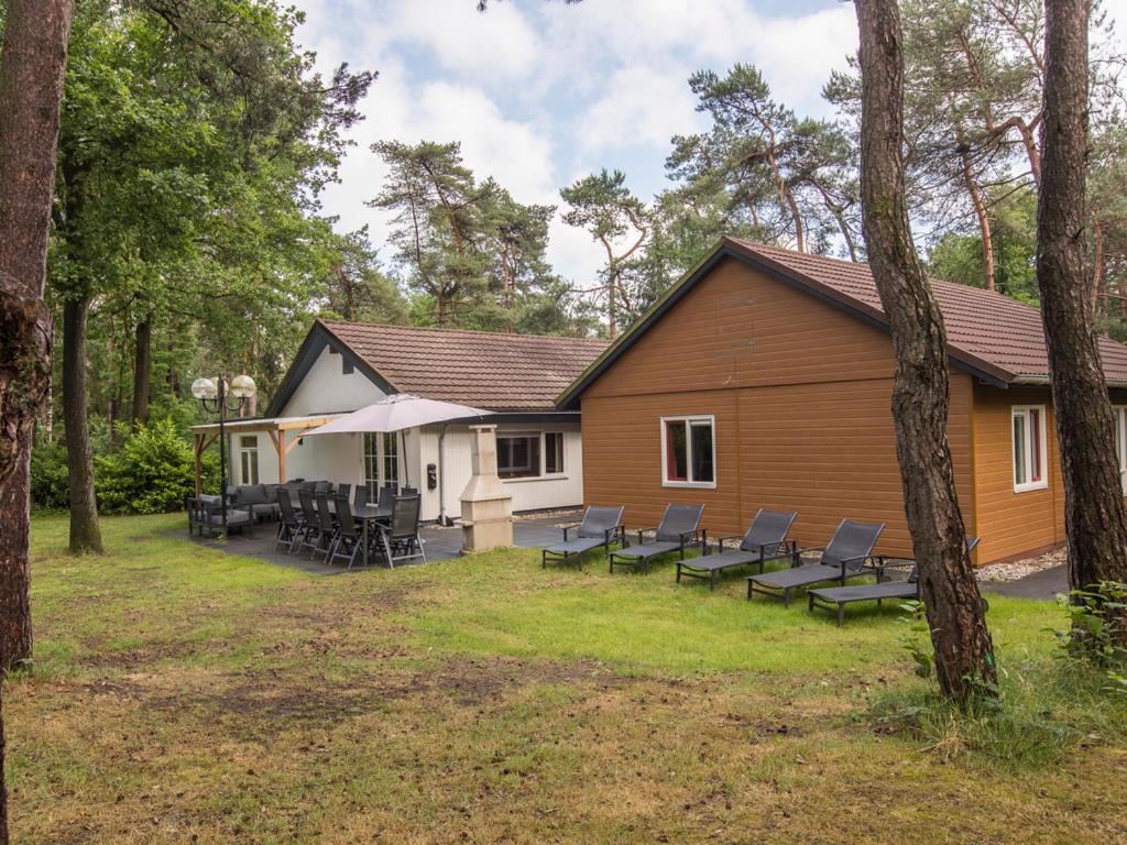 Comfort 6-Person Dog Bungalow In The Holiday Park Landal Heideheuvel บีคแบร์เกิน ห้อง รูปภาพ