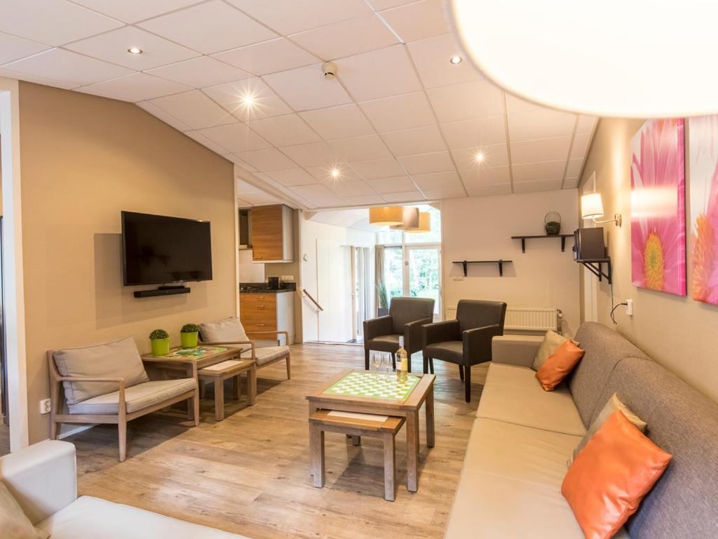 Comfort 6-Person Dog Bungalow In The Holiday Park Landal Heideheuvel บีคแบร์เกิน ห้อง รูปภาพ