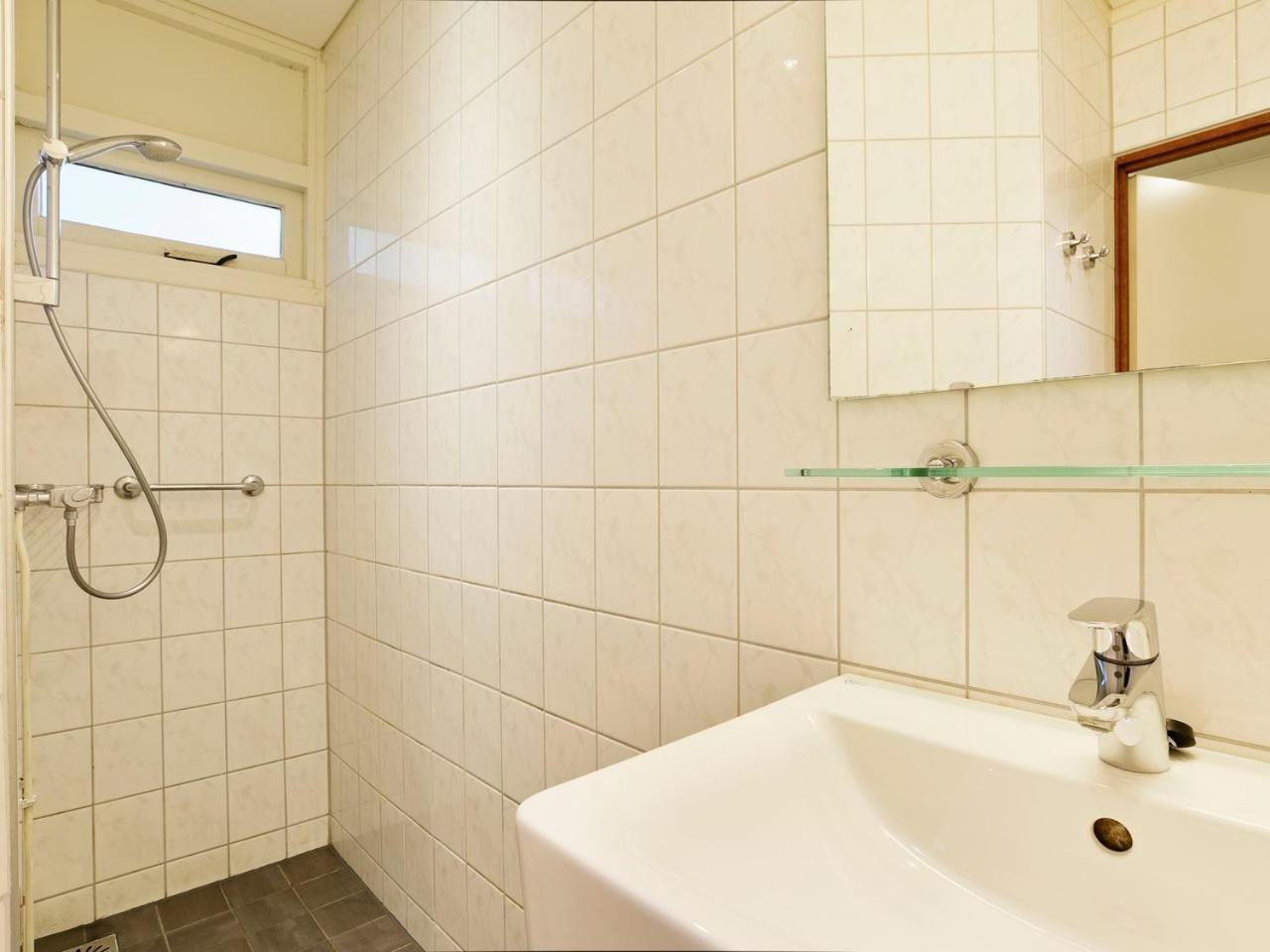 Comfort 6-Person Dog Bungalow In The Holiday Park Landal Heideheuvel บีคแบร์เกิน ภายนอก รูปภาพ